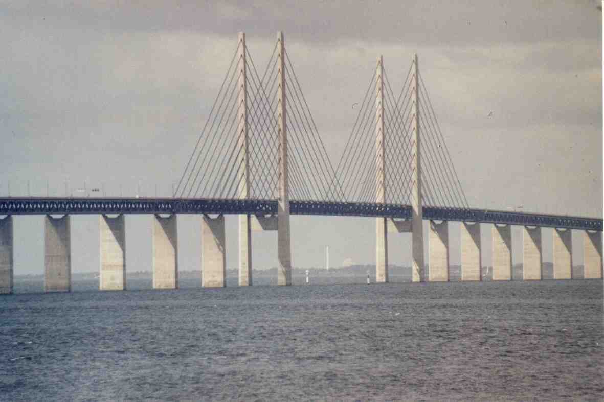 &Ouml;resund-Br&uuml;cke...von Malm&ouml; nach Koppenhagen, mit Teleobjektiv