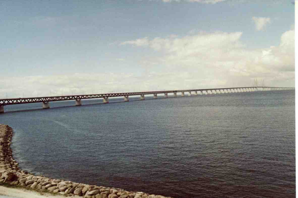 &Ouml;resund-Br&uuml;cke...7845m lang