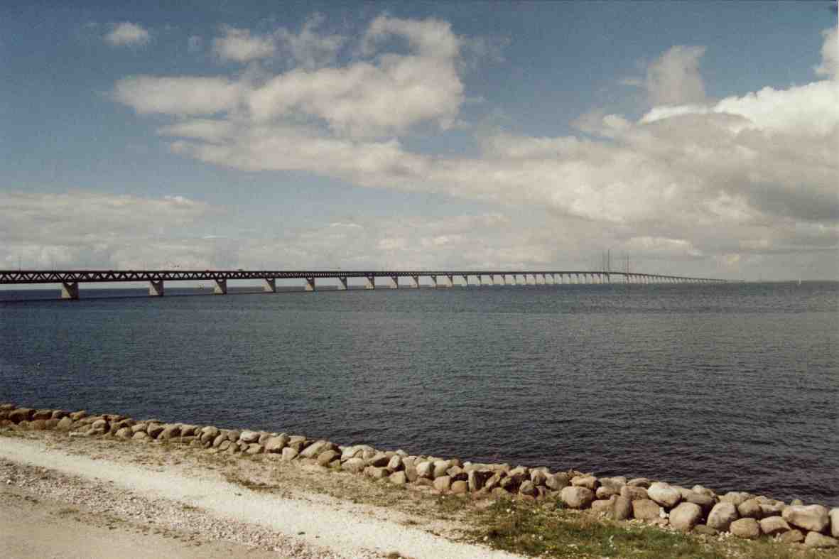 &Ouml;resund-Br&uuml;cke...7845m lang